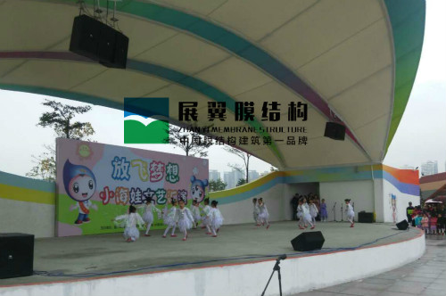 廈門海滄兒童公園張拉膜結(jié)構(gòu)看臺工程